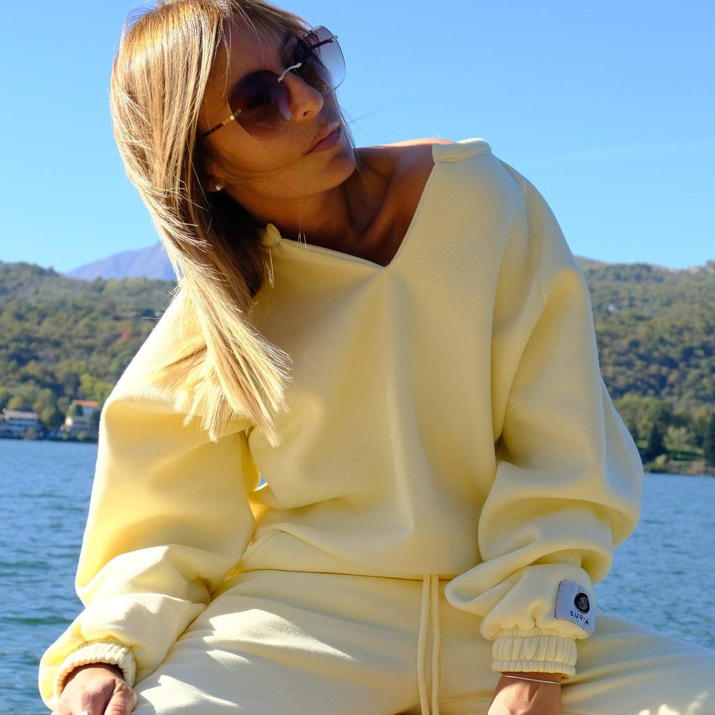 Felpa con scollo a V