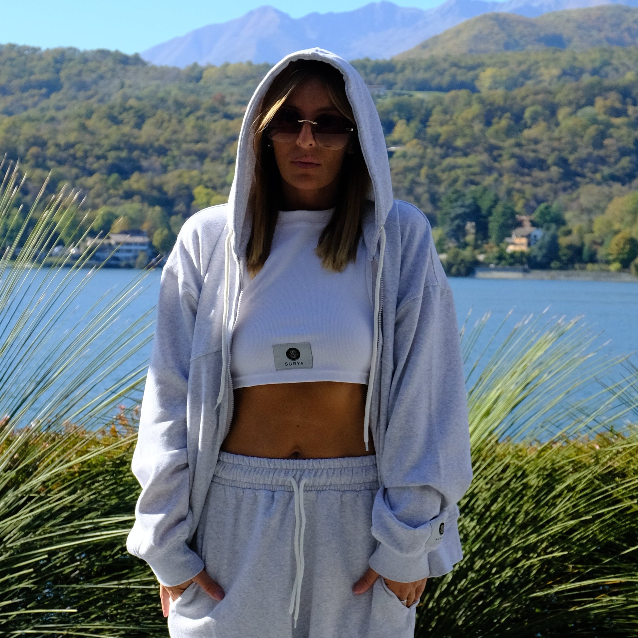 Felpa oversize con cappuccio e zip - morbida, versatile e perfetta per tutti i giorni