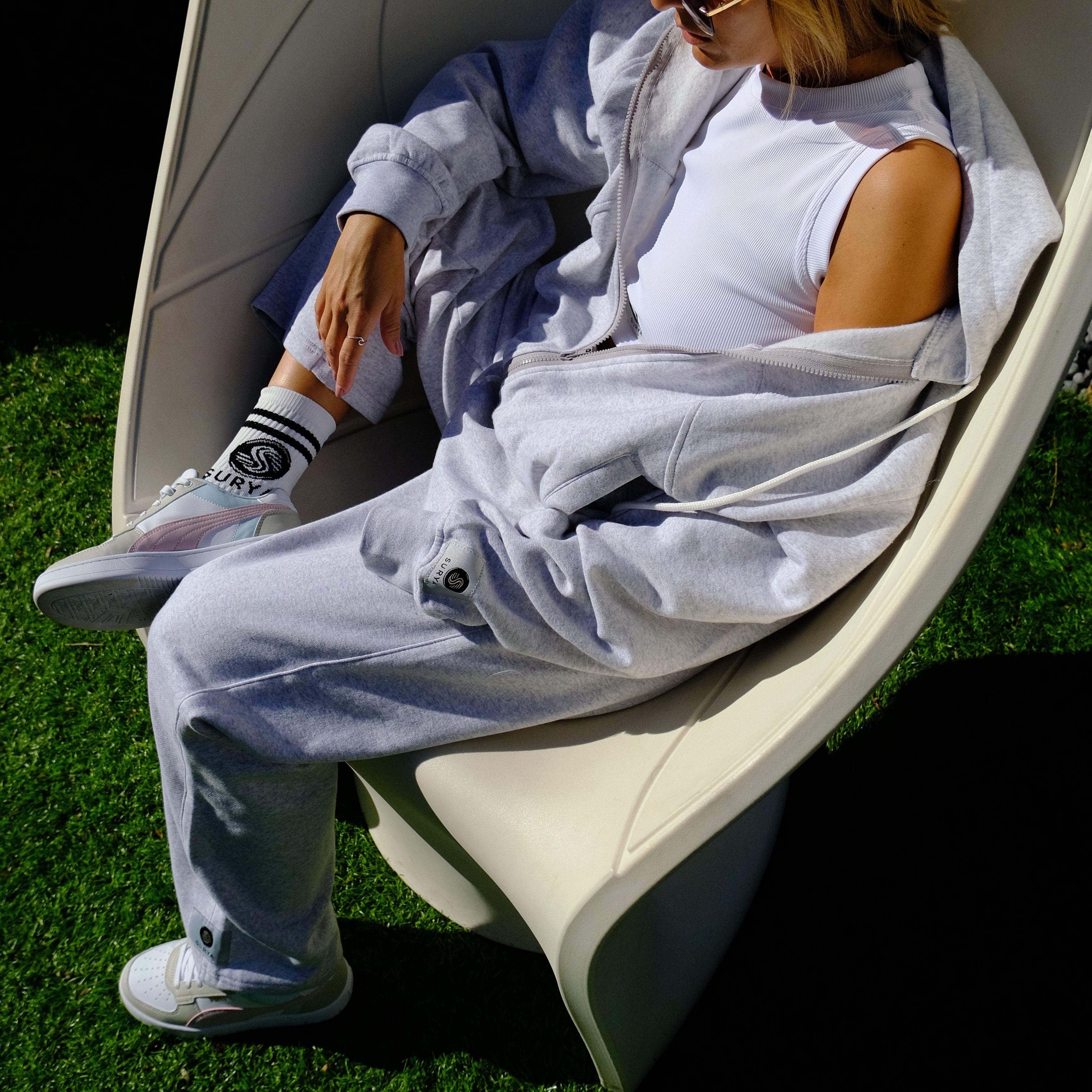 Tuta oversize con fepla e pantaloni - morbida, comoda e versatile