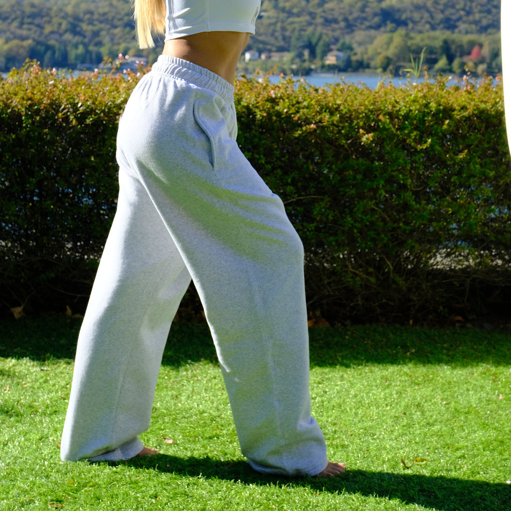 Pantalone tuta oversize con tasche laterali - soft, comfy e super versatile