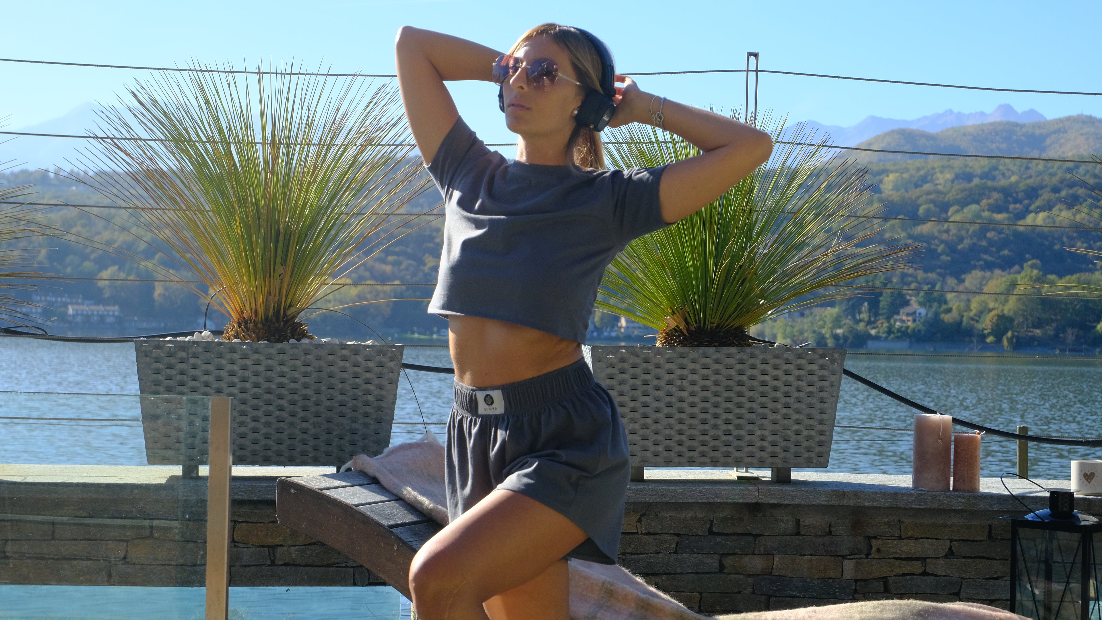 Set Surya t-shirt cropped e pantaloncino